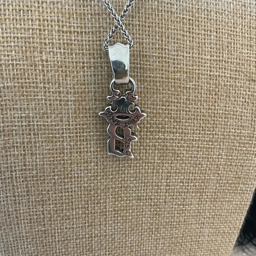 Vintage “queen bee” pendant by Bill Wall - Picture 8 of 8